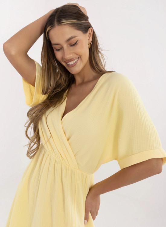 Rumena razširjena obleka