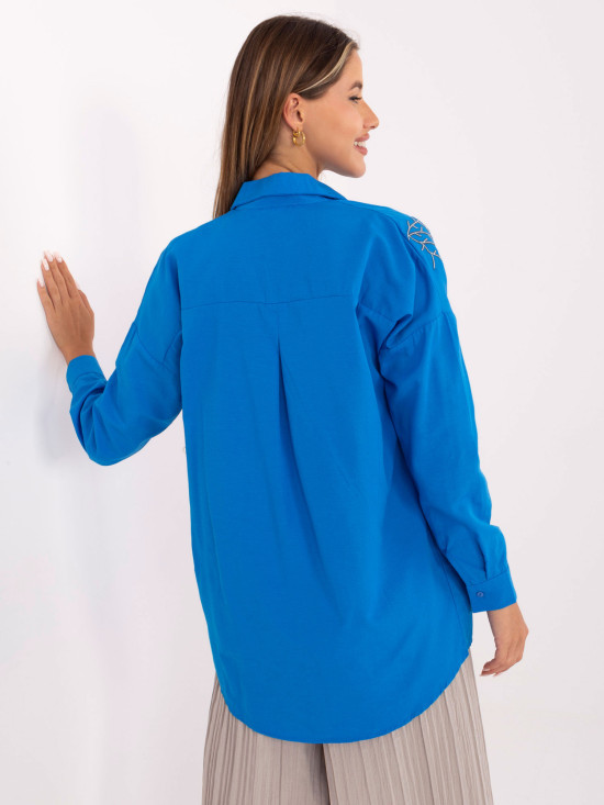 Temno modra oversize srajca z vezenjem
