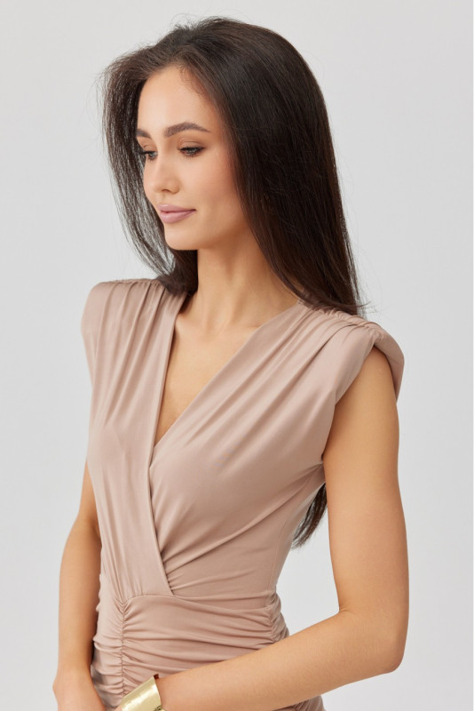 Noelia maxi obleka v cappuccino odtenku