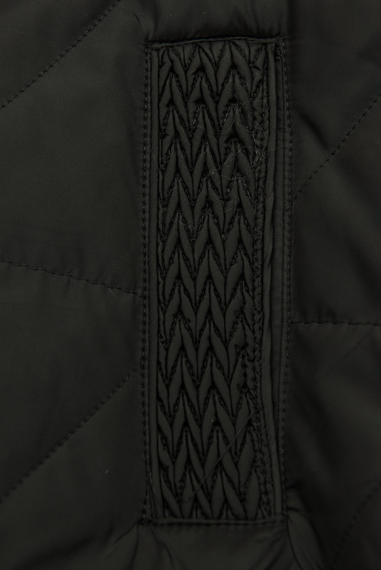 Prešita ženska pomladna jakna do pasu črna