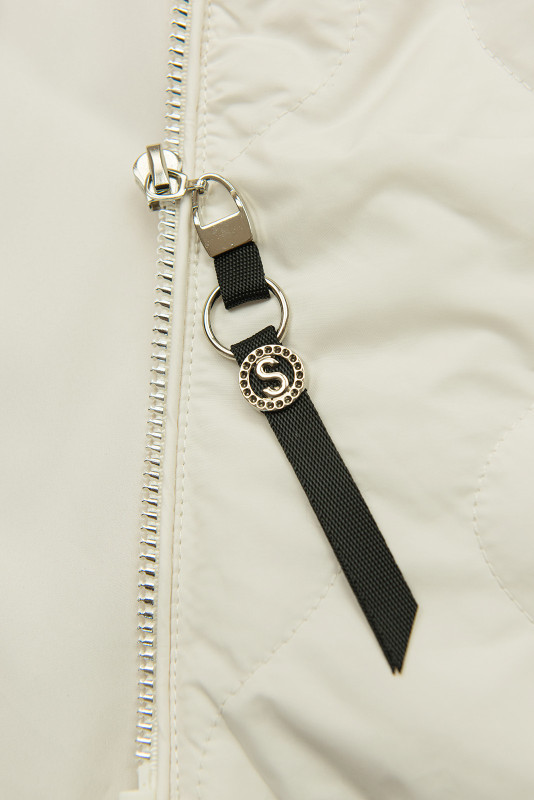 Ženska prehodna jakna s pletenimi rokavi ecru