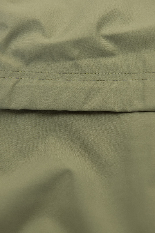 Spomladanska parka z veliko kapuco khaki