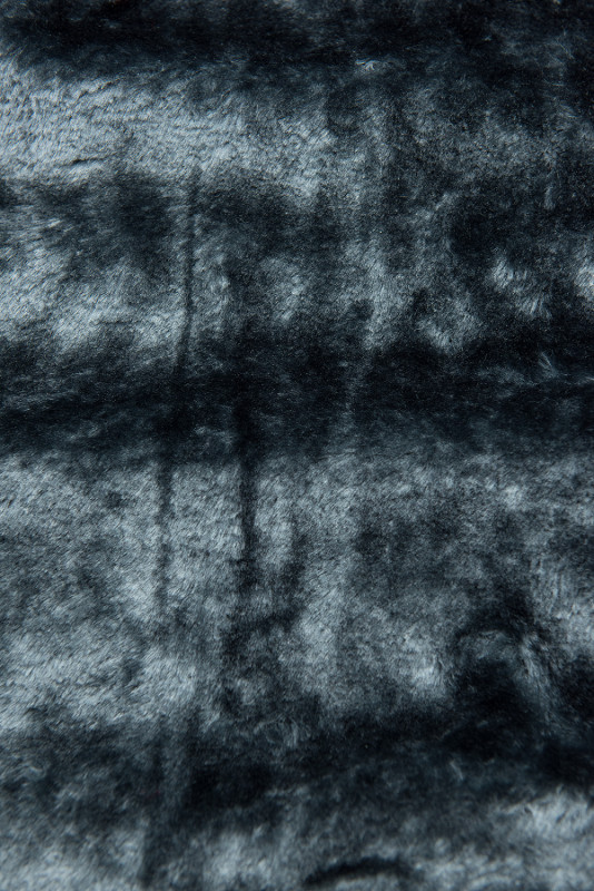 Zimska prešita jakna s kapuco bela