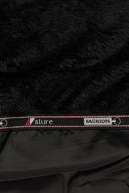 Črna daljša zimska bunda