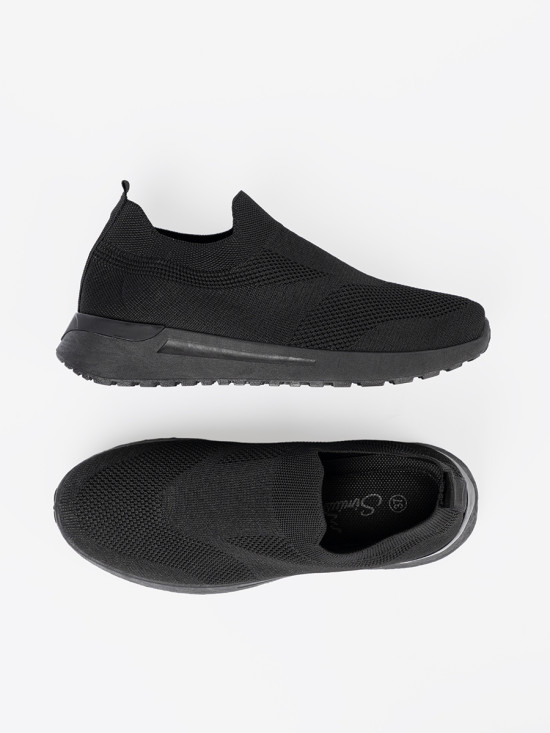 Črne slip-on teniske