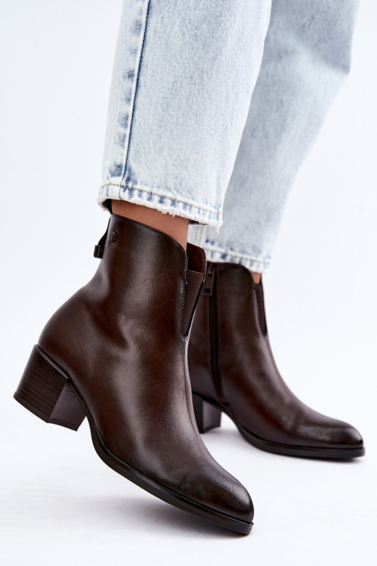 Podloženi gležnjarji s peto, rjavi