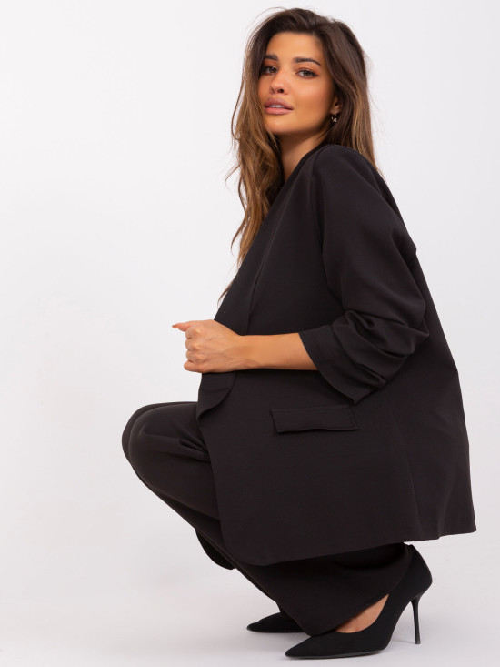 Elegantna črna jakna