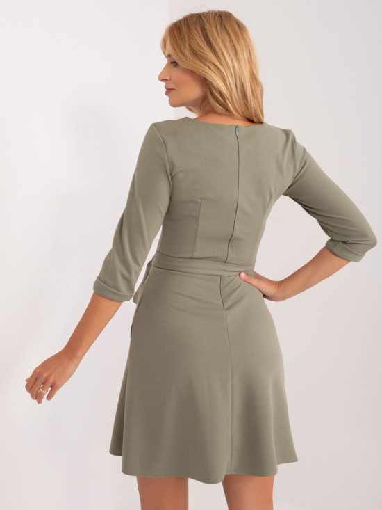 Elegantna razširjena obleka v khaki