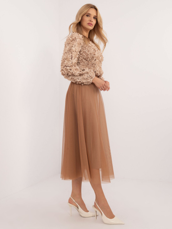 Midi tila krilo v camel barvi