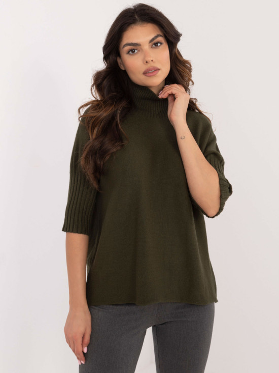 Stilni khaki pulover z ovratnikom
