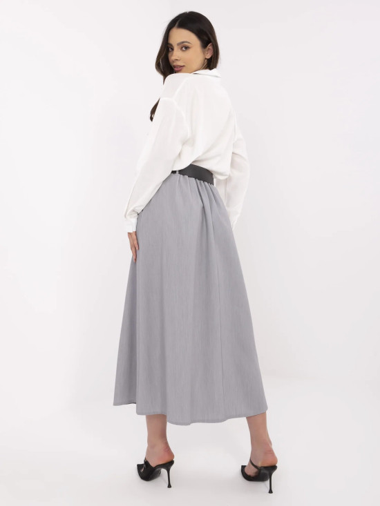 Elegantna maxi krila s stilskim pasom
