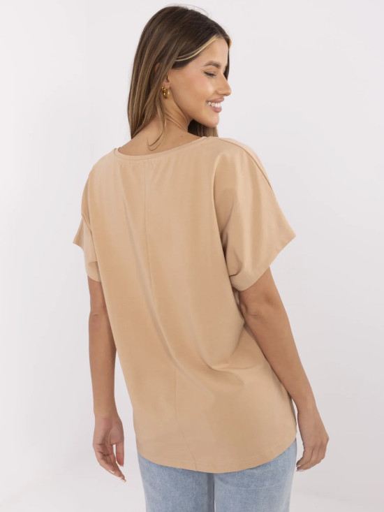 Stilska majica s kratkimi rokavi v camel barvi