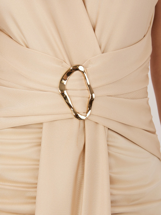 Bež elegantna midi obleka z ovitim izrezom in nabiranjem