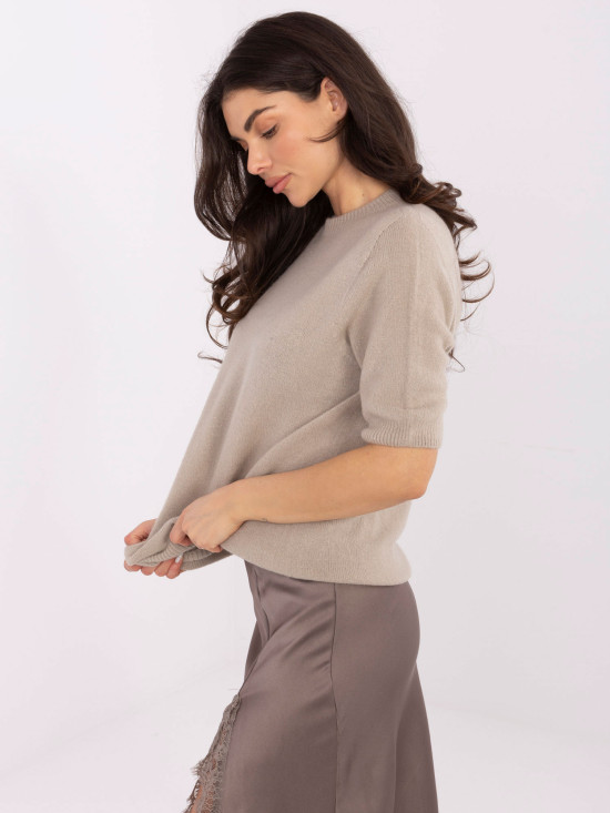 Bež pulover s kratkimi rokavi