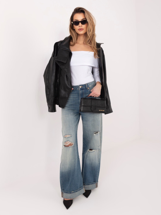 Bela bluza z odprtimi rameni in 3/4 rokavi