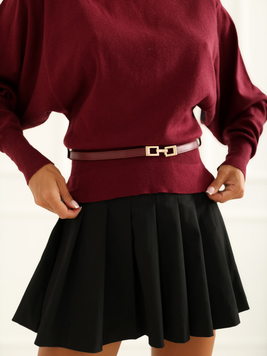 Eleganten bordo pulover s pasom