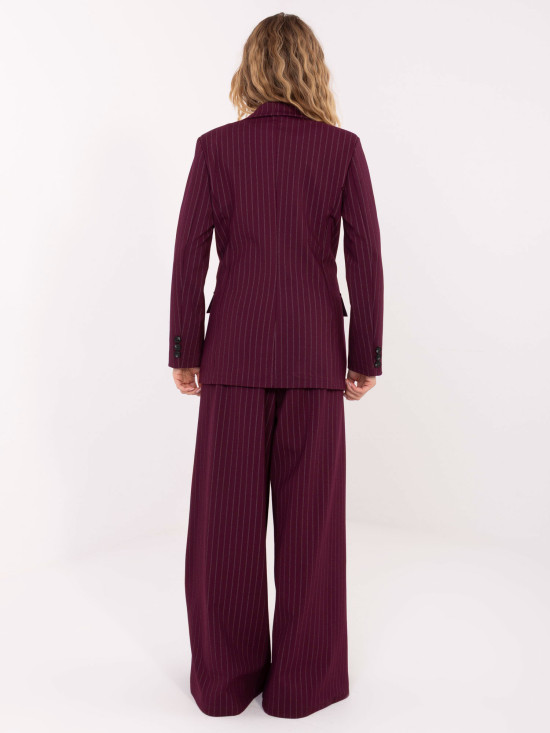 Elegantni bordo suknjič s črtami