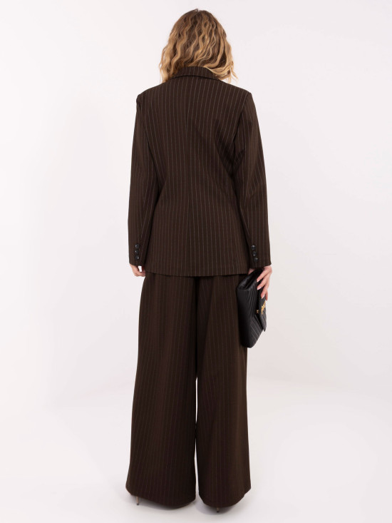 Elegantni rjavi suknjič s črtami