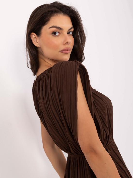 Elegantna midi obleka v temno rjavi barvi