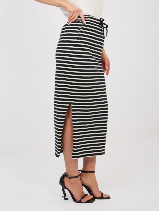 Črno midi krilo s črtami in žepi
