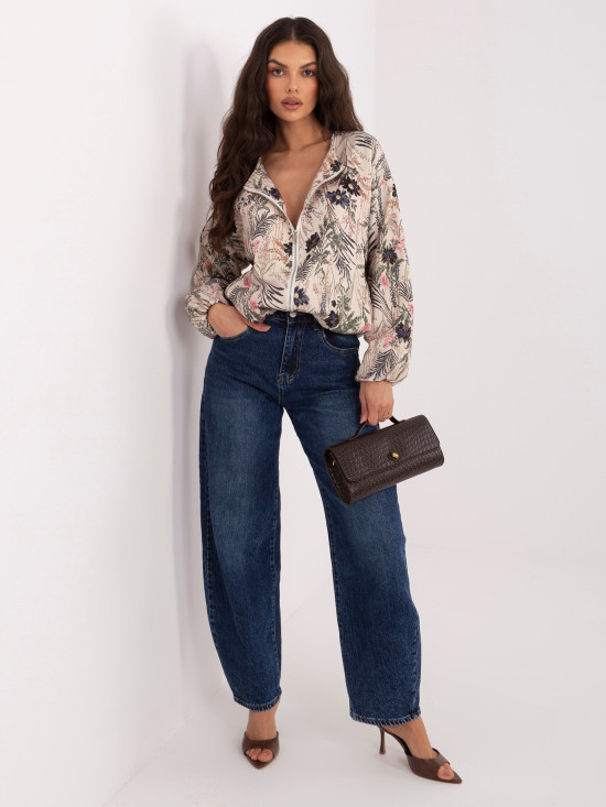 Črna bomber jakna s cvetličnim vzorcem in napihnjenimi rokavi