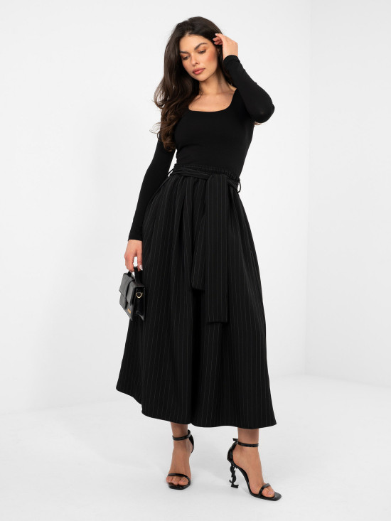 Elegantno črno midi krilo s pasom in žepi