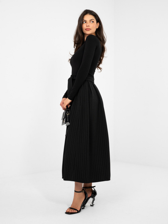 Elegantno črno midi krilo s pasom in žepi