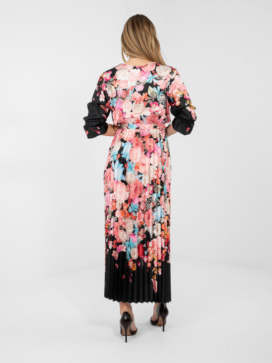 Črna maksi obleka s cvetličnim vzorcem in pasom