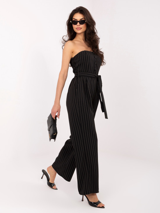 Črn črtast kombinezon s pasom in širokimi hlačnicami