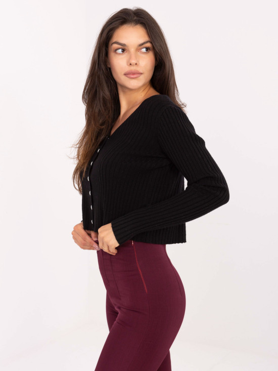 Eleganten črn pulover z V-izrezom