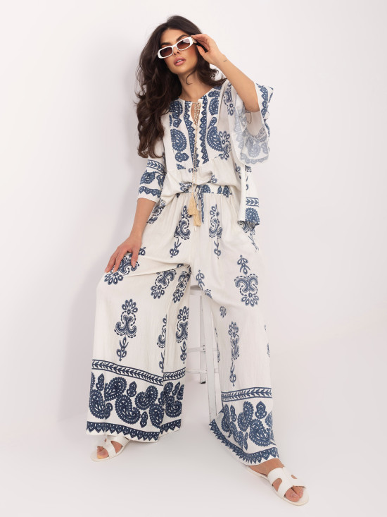 Ženski komplet z vzorcem in zavezovanjem ecru