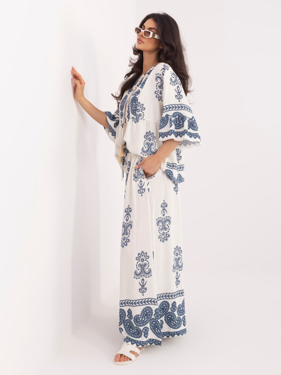 Ženski komplet z vzorcem in zavezovanjem ecru