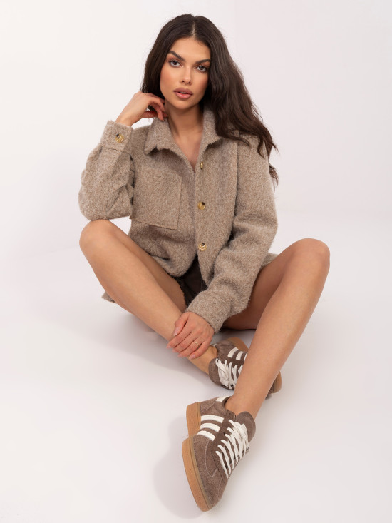 Bež jakna za prehodno obdobje z ovratnikom in žepi