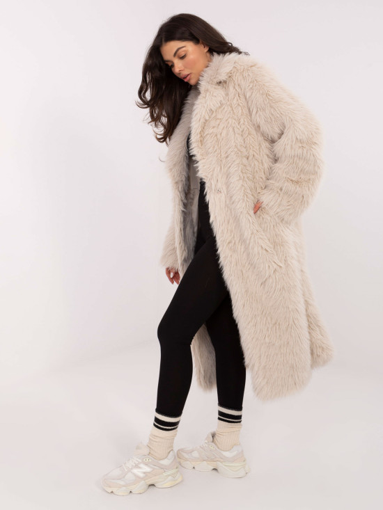 Elegantni bež ženski plašč s podlogo