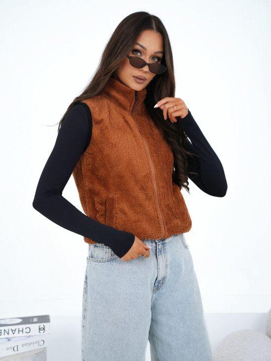 Bež krznena brezrokavnica