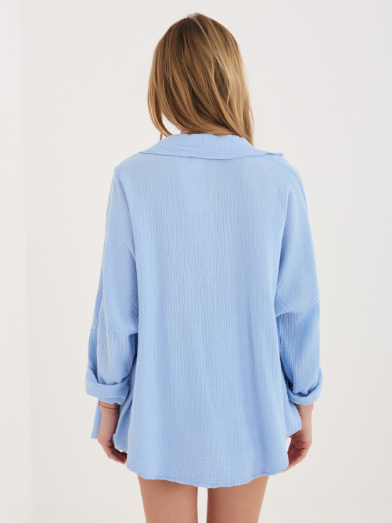 Svetlo modra bombažna srajca s klasičnim ovratnikom