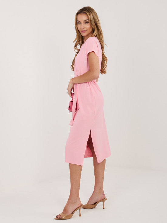 Svetlo rožnata bombažna poletna obleka s pasom