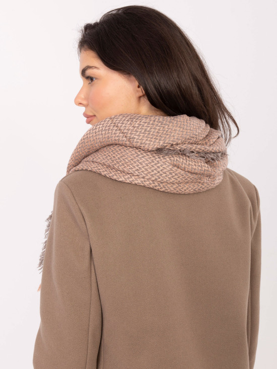 Roza šal z vzorcem ribje kosti in resicami