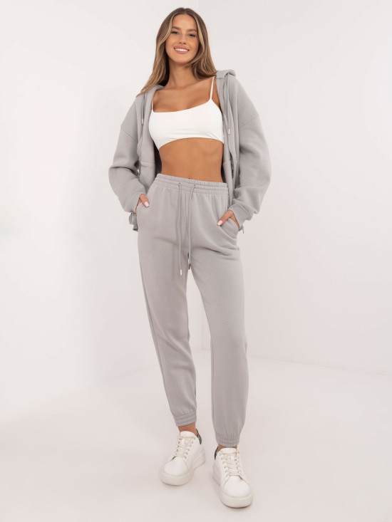Svetlo sive športne jogger hlače z visokim pasom