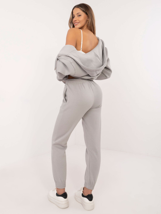 Svetlo sive športne jogger hlače z visokim pasom