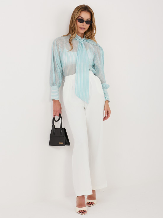 Mint zelena črtasta ženska srajca z vezanjem in napihnjenimi rokavi