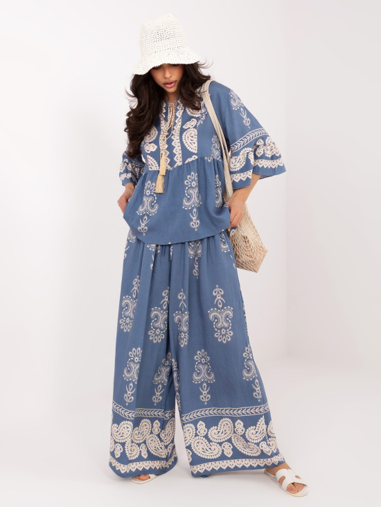 Moder ženski komplet s potiskom in zavezovanjem