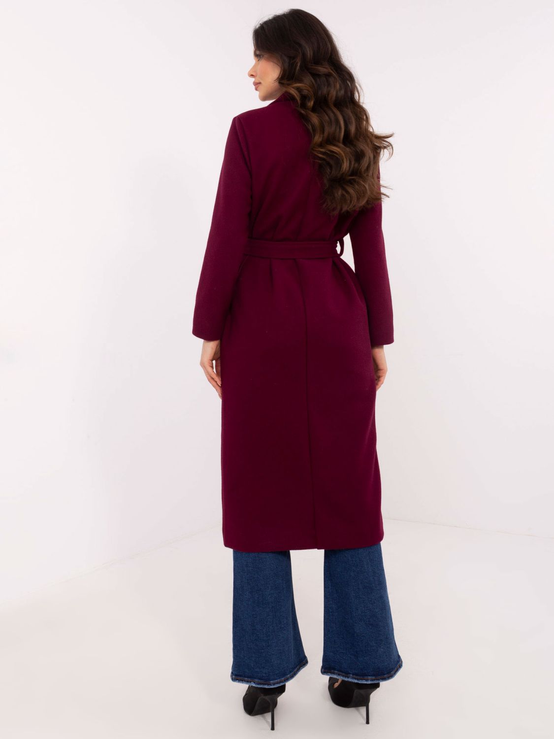 Elegantna prehodna jakna v bordo barvi
