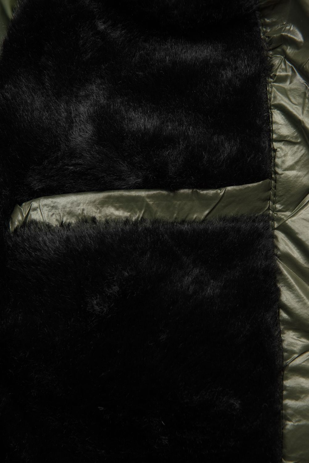 Zelena lesketajoča zimska jakna s pasom