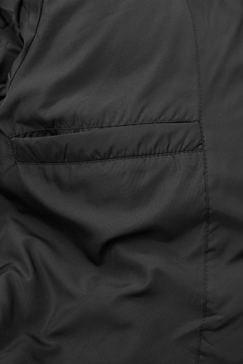 Črna dolga zimska jakna s krznom