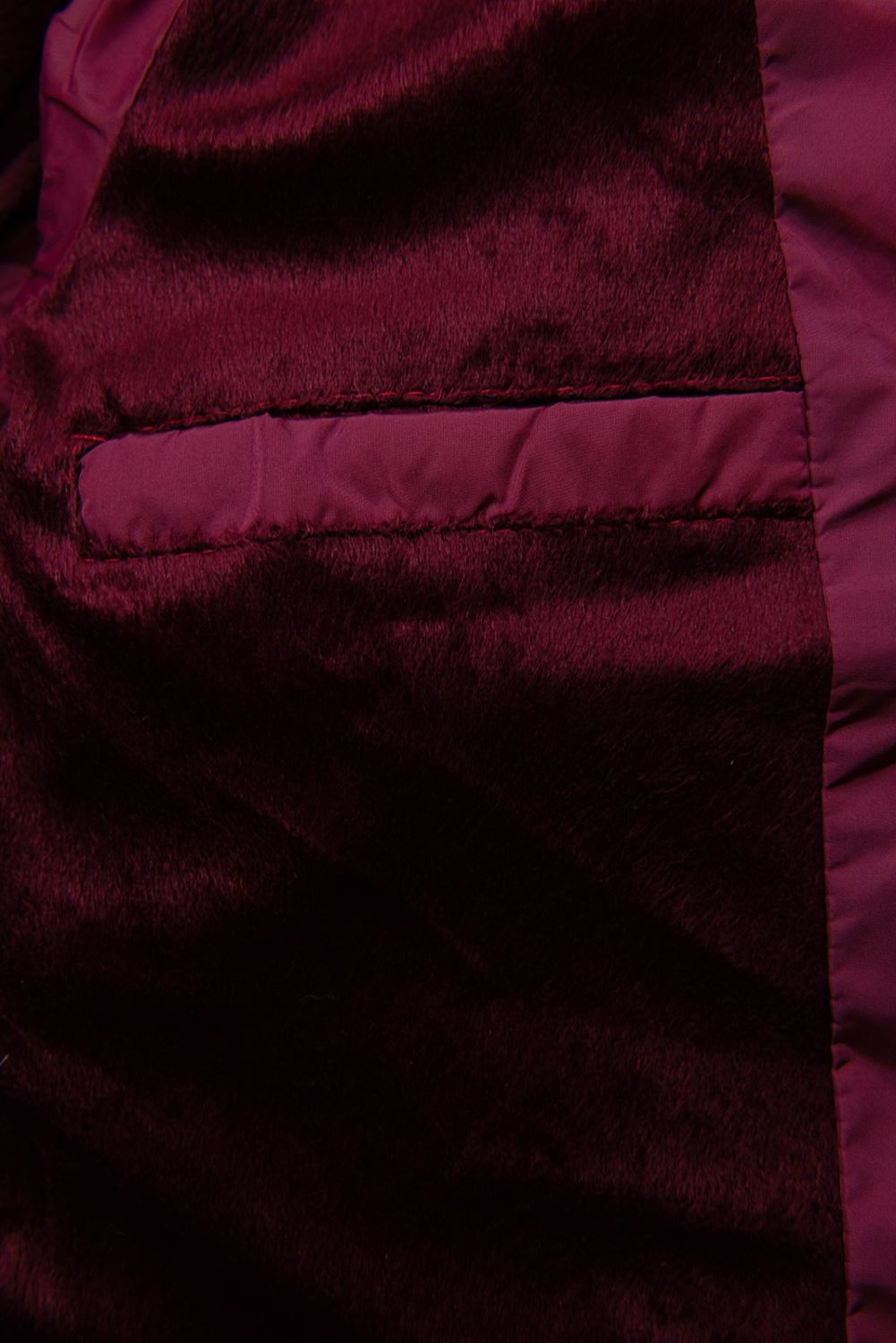 Burgundsko rdeča zimska prešita bunda