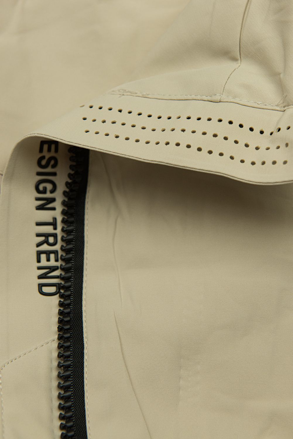 Ženska prehodna jakna s kapuco bež