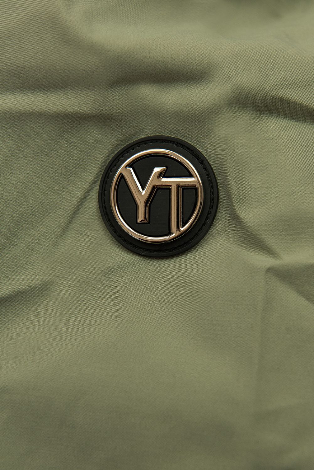 Ženska prehodna parka s snemljivo kapuco olivno zelena