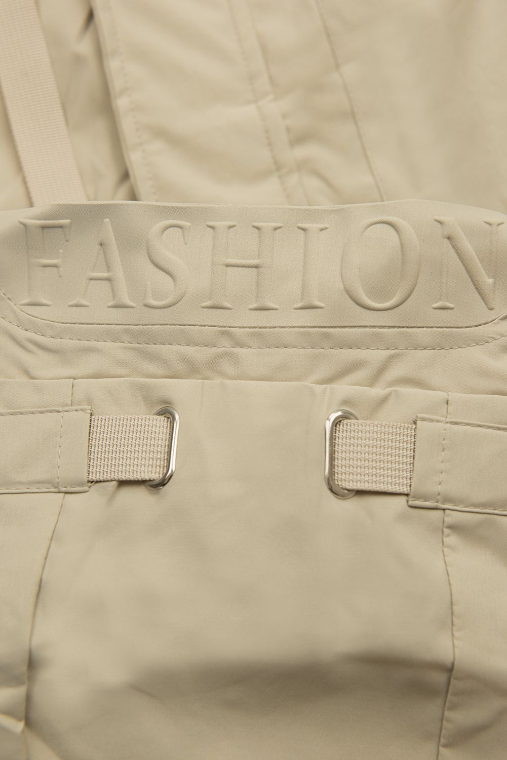 Spomladanska parka z veliko kapuco bež