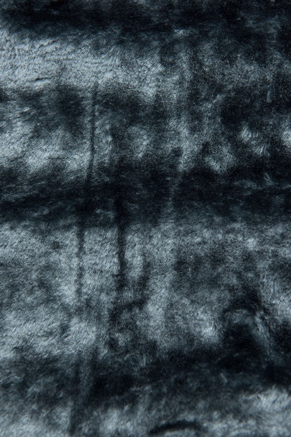 Zimska prešita jakna s kapuco bela